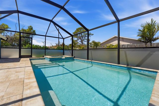 2400 PINE COURT, Nokomis, FL 34275