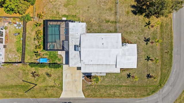 2400 PINE COURT, Nokomis, FL 34275