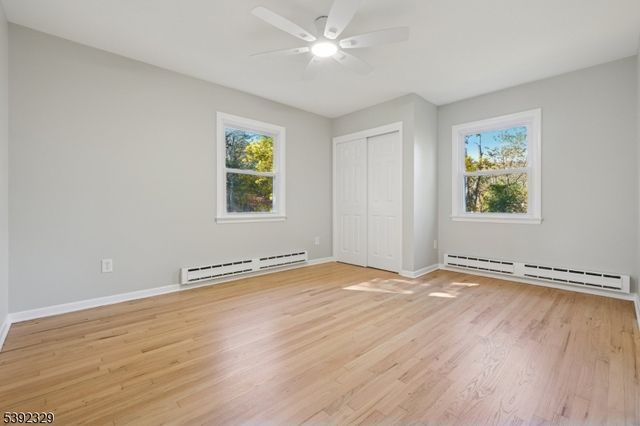 5 Weatherhill Rd, Readington Twp., NJ 08833