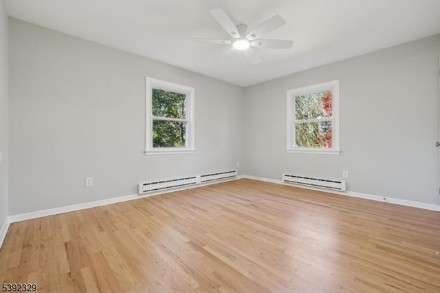 5 Weatherhill Rd, Readington Twp., NJ 08833