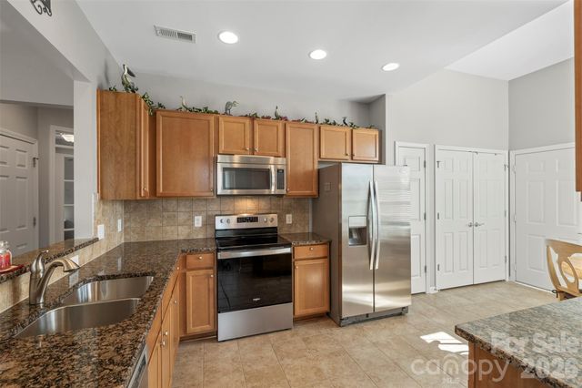 20237 Dovekie Lane, Fort Mill, SC 29707