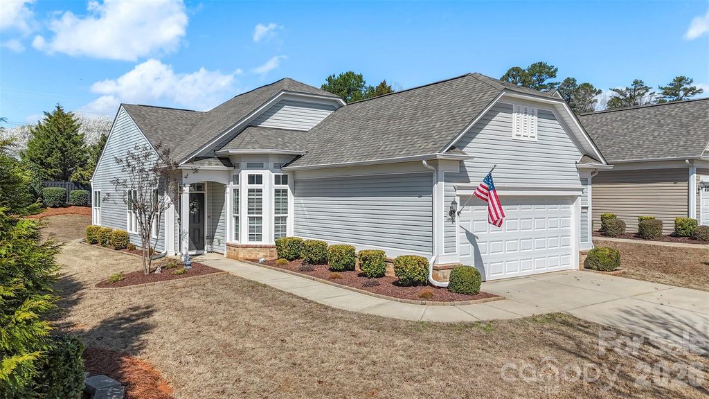 20237 Dovekie Lane, Fort Mill, SC 29707