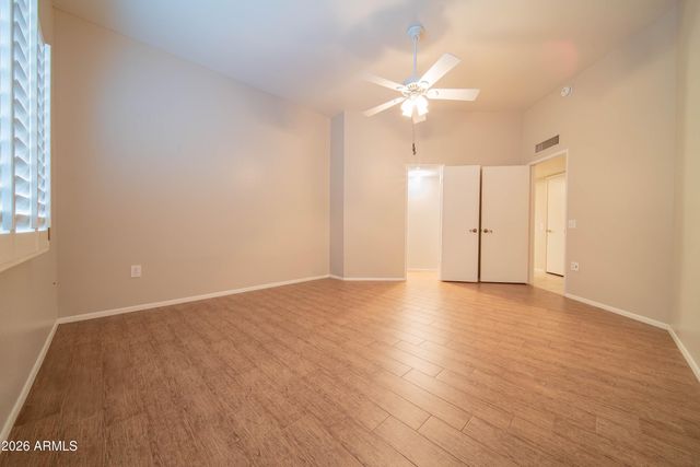 10709 W WHEATRIDGE Drive, Sun City, AZ 85373