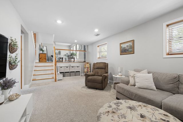 14735 Highland Avenue, Orland Park, IL 60462
