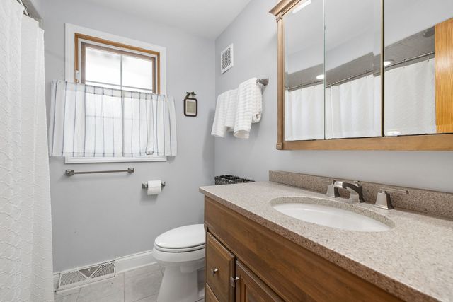 14735 Highland Avenue, Orland Park, IL 60462