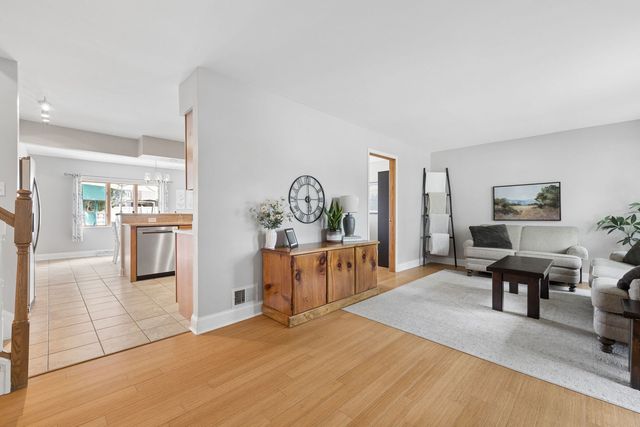 14735 Highland Avenue, Orland Park, IL 60462