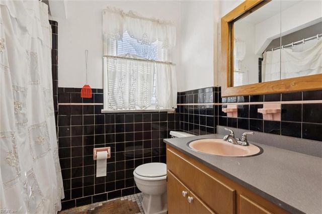 3077 Belle Haven DR, Virginia Beach, VA 23452