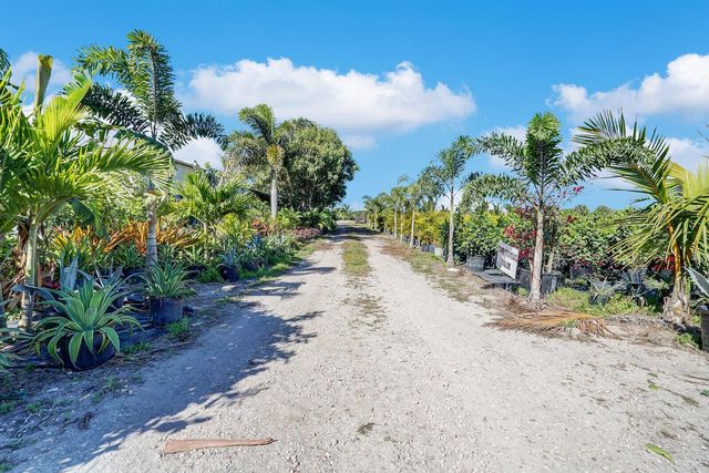6747 Carol Street, Loxahatchee, FL 33470