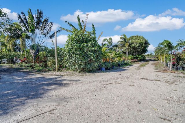 6747 Carol Street, Loxahatchee, FL 33470