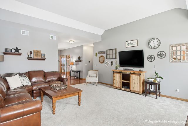 33817 N Fischer Drive, Ingleside, IL 60041