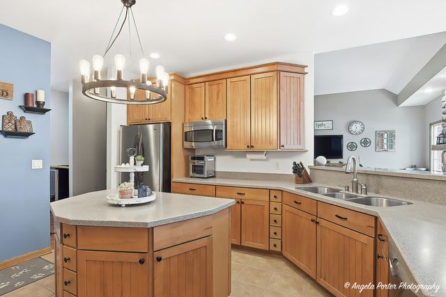 33817 N Fischer Drive, Ingleside, IL 60041