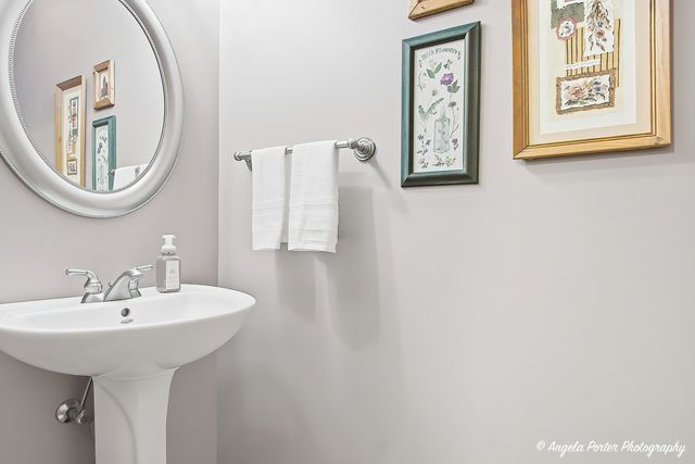 33817 N Fischer Drive, Ingleside, IL 60041