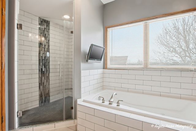 33817 N Fischer Drive, Ingleside, IL 60041