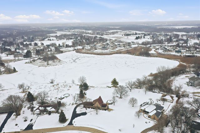 33817 N Fischer Drive, Ingleside, IL 60041