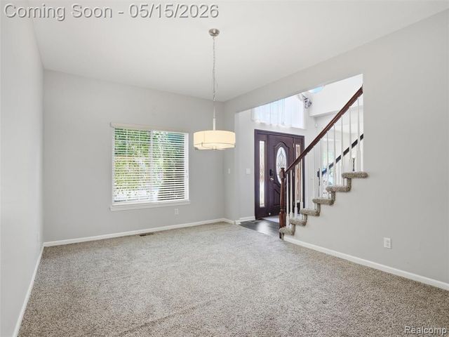 27283 Winterset Circle, Farmington Hills, MI 48334
