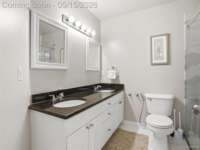 27283 Winterset Circle, Farmington Hills, MI 48334