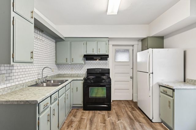 1045 Magnolia Avenue E, Saint Paul, MN 55106