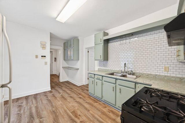 1045 Magnolia Avenue E, Saint Paul, MN 55106