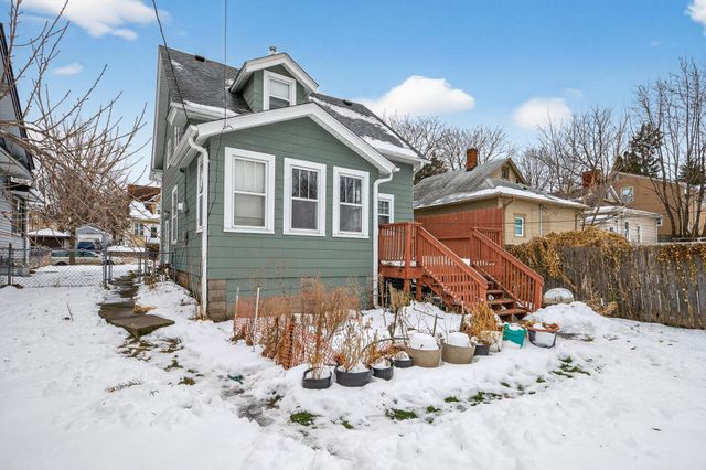 1045 Magnolia Avenue E, Saint Paul, MN 55106