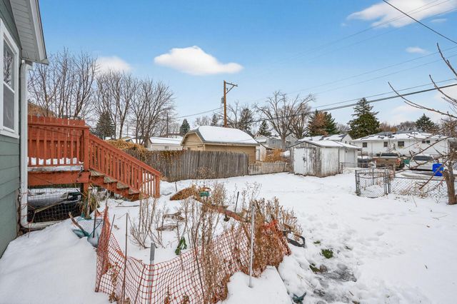 1045 Magnolia Avenue E, Saint Paul, MN 55106