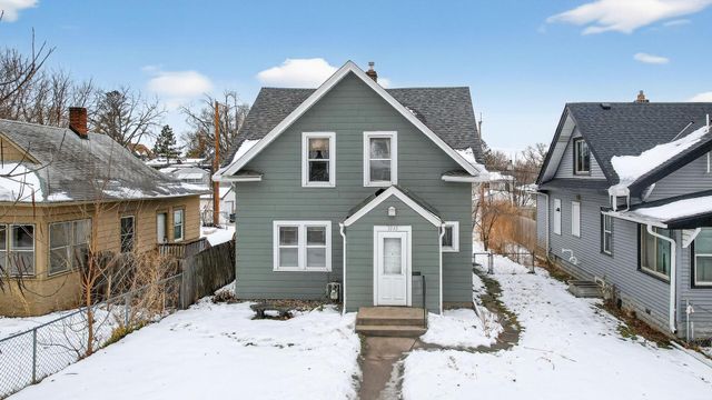 1045 Magnolia Avenue E, Saint Paul, MN 55106