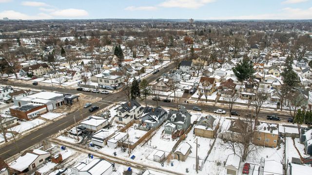 1045 Magnolia Avenue E, Saint Paul, MN 55106