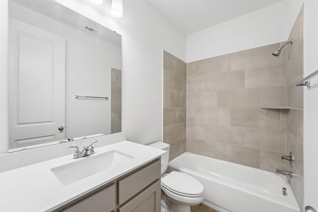 133 Plumbago LOOP, Bastrop, TX 78602
