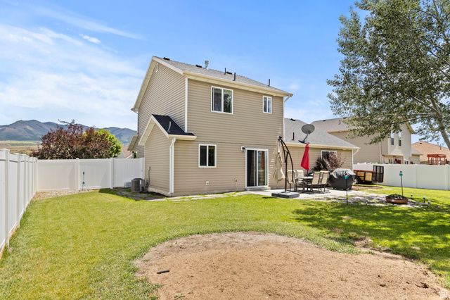 620 S LAKESIDE DR, Franklin, ID 83237