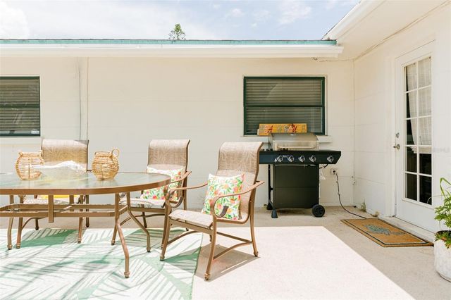 2445 CONSTITUTION BOULEVARD, Sarasota, FL 34231