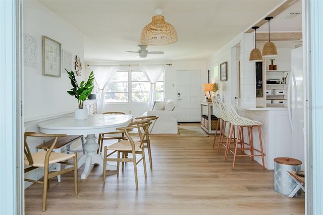 2445 CONSTITUTION BOULEVARD, Sarasota, FL 34231