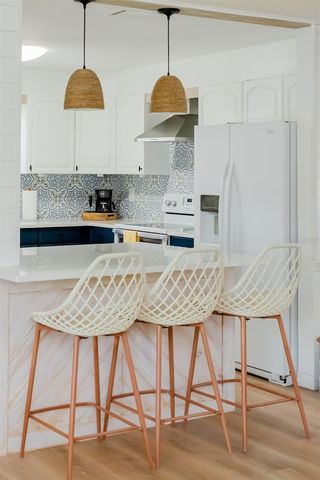 2445 CONSTITUTION BOULEVARD, Sarasota, FL 34231