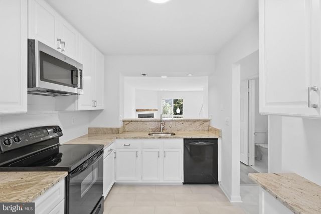 3858 9TH RD S, Arlington, VA 22204