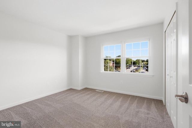 3858 9TH RD S, Arlington, VA 22204