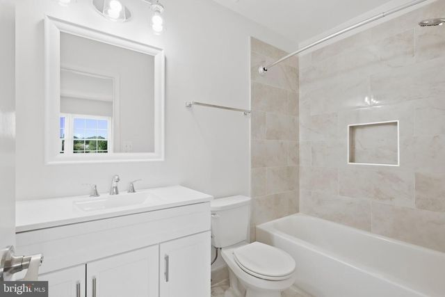 3858 9TH RD S, Arlington, VA 22204