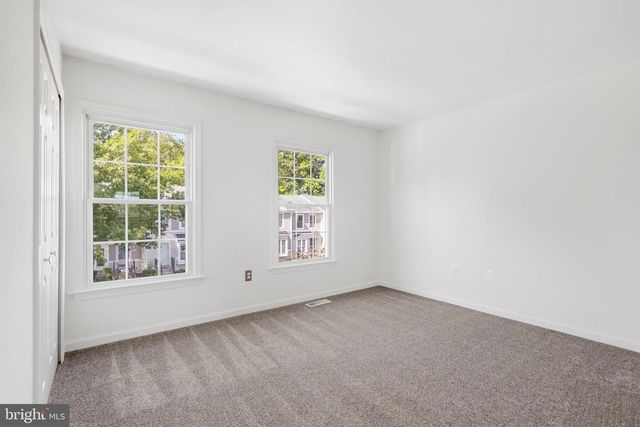 3858 9TH RD S, Arlington, VA 22204