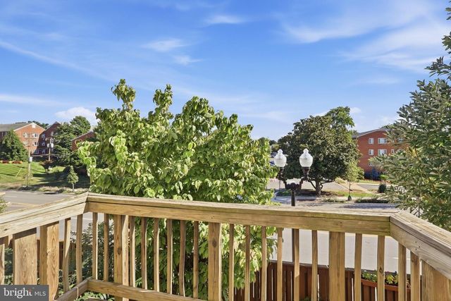 3858 9TH RD S, Arlington, VA 22204