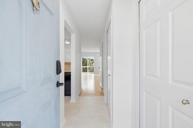 3858 9TH RD S, Arlington, VA 22204