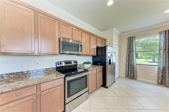 135 SWEET TREE STREET, Bradenton, FL 34212