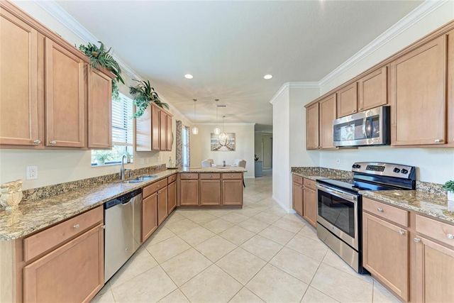 135 SWEET TREE STREET, Bradenton, FL 34212