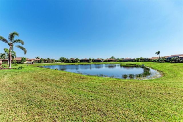 135 SWEET TREE STREET, Bradenton, FL 34212