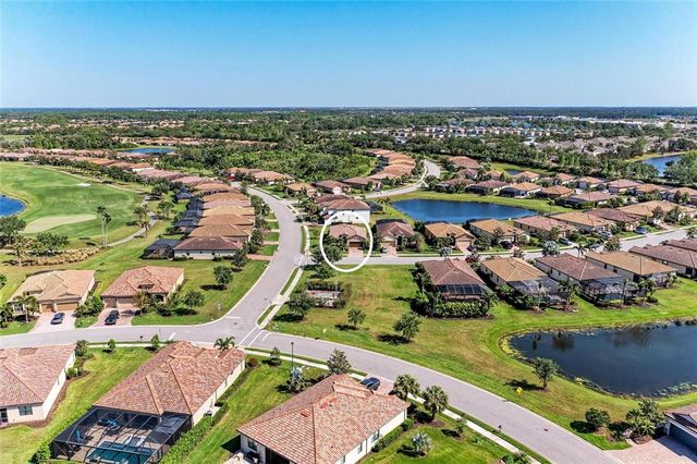 135 SWEET TREE STREET, Bradenton, FL 34212