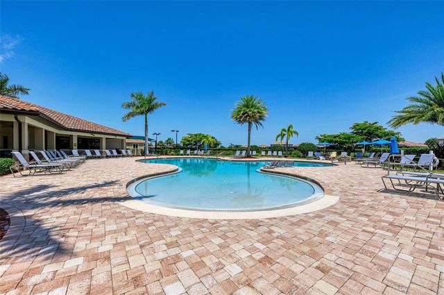 135 SWEET TREE STREET, Bradenton, FL 34212