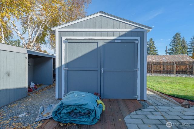 613 Meadow Drive, Wenatchee, WA 98801