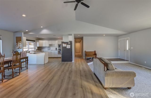 613 Meadow Drive, Wenatchee, WA 98801