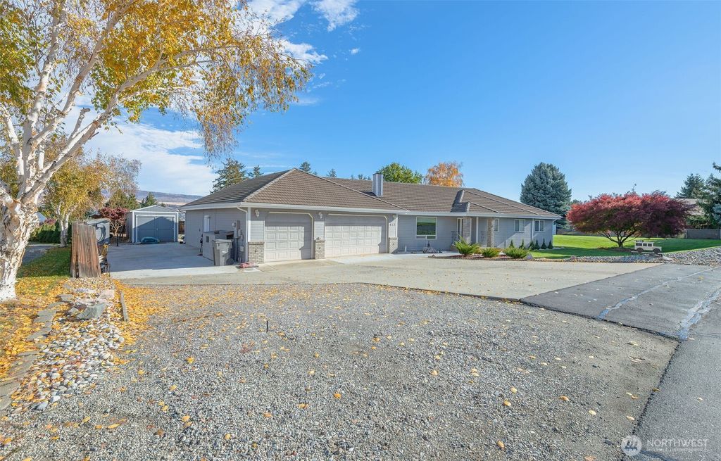 613 Meadow Drive, Wenatchee, WA 98801
