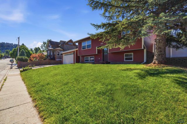 713 E GRANT, Spearfish, SD 57783
