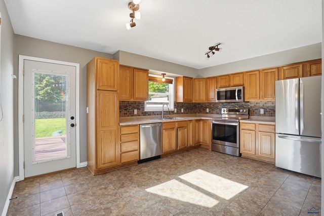 713 E GRANT, Spearfish, SD 57783