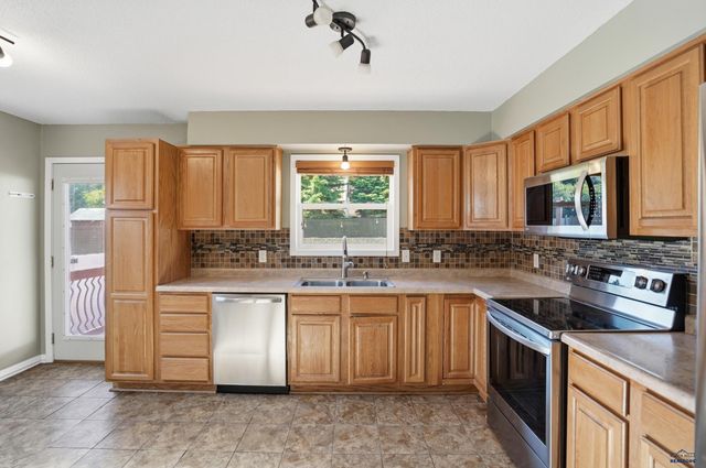 713 E GRANT, Spearfish, SD 57783