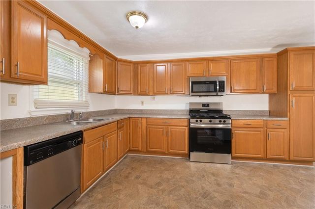 480 Richneck RD, Newport News, VA 23608
