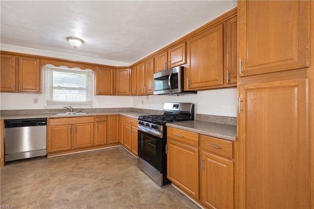 480 Richneck RD, Newport News, VA 23608